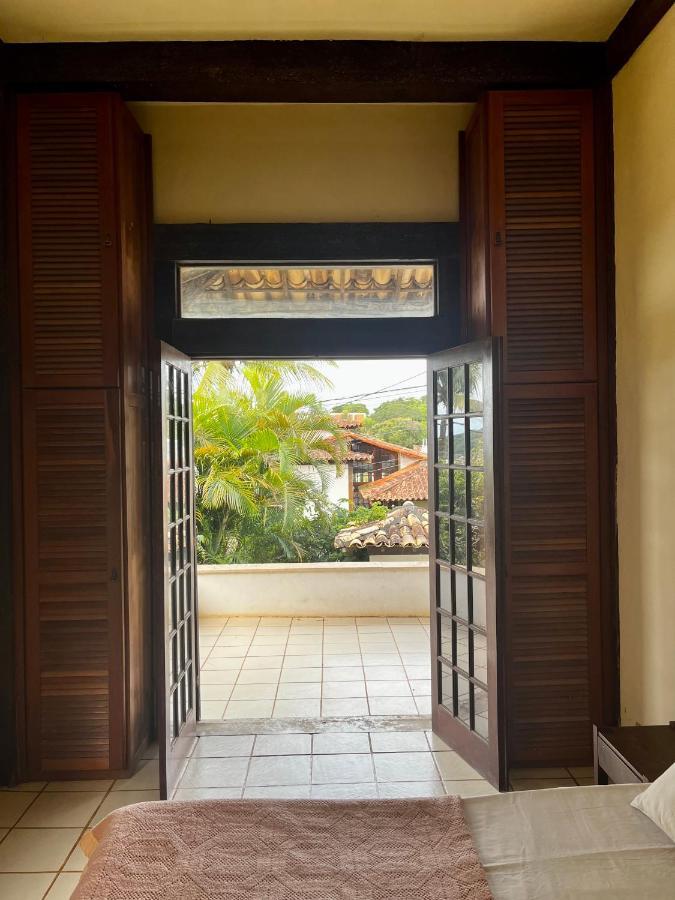 Fabulosa Casa Em Cond. Proximo A Rua Pedras